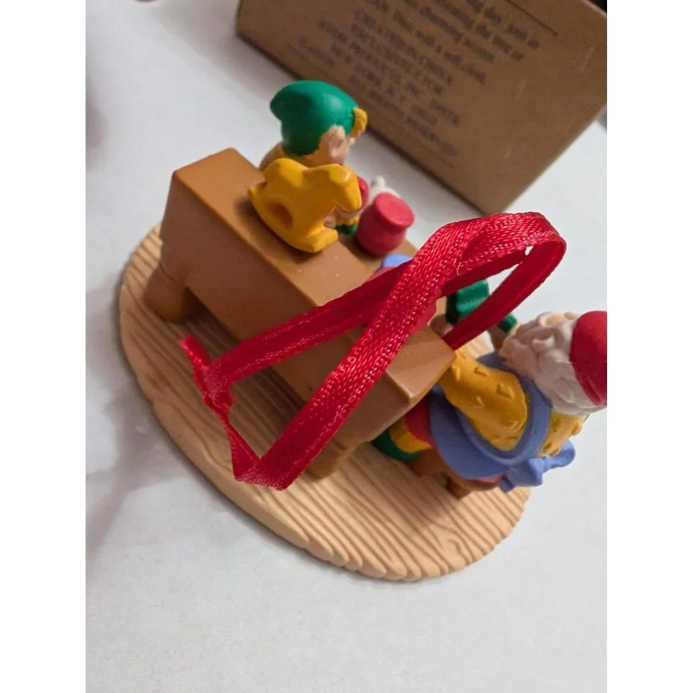Avon Christmas with Santa in the Workshop‎ molded plastic ornament vtg w/ box